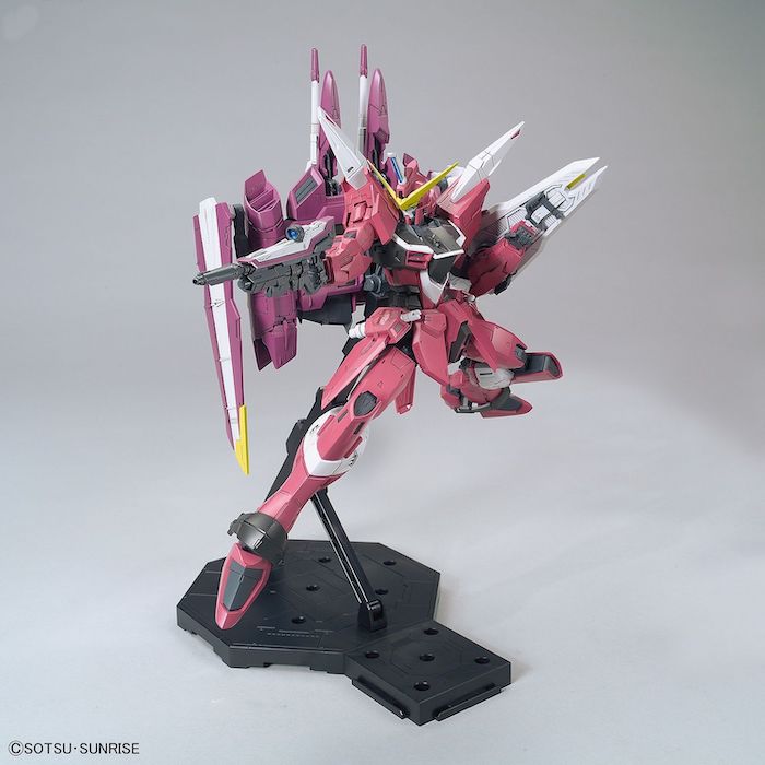 BANDAI Hobby MG 1/100 Justice Gundam