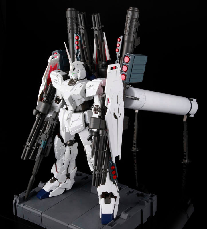 P-Bandai PG 1/60 Full Armor Expansion Unit for Unicorn Gundam (MS body not included)