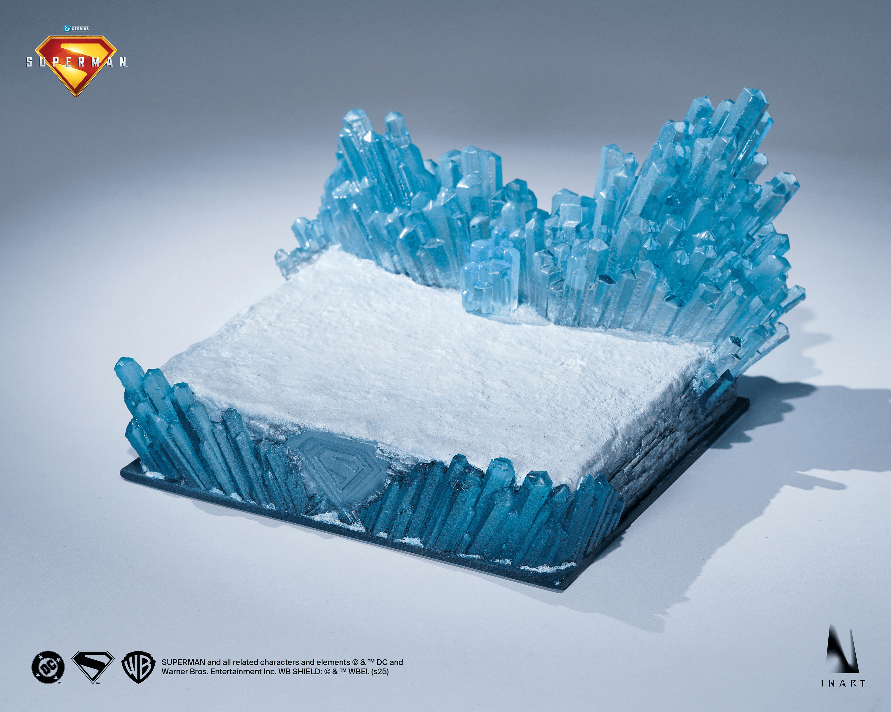 INART – Superman (2025) - Superman 1/6 Collectible Figure