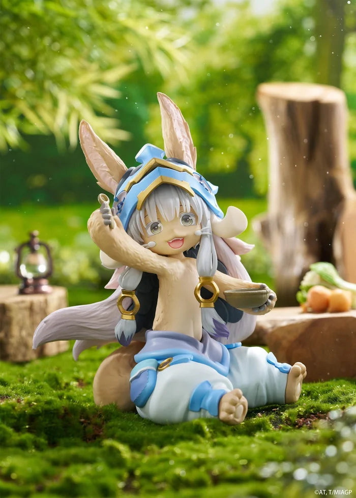 Made in Abyss: The Golden City of the Scorching Sun Desktop Cute Figure - Nanachi (Mealtime ver.)