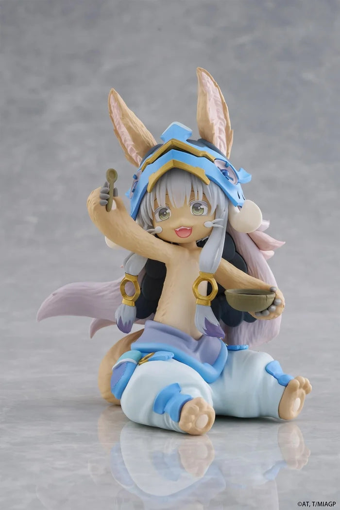 Made in Abyss: The Golden City of the Scorching Sun Desktop Cute Figure - Nanachi (Mealtime ver.)