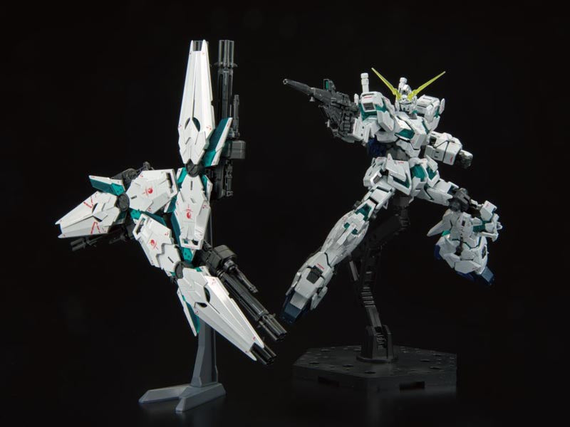 P-Bandai RG 1/144 The Gundam Base Limited RX-0 Unicorn Gundam (Final Battle Ver.) [Special Coating]