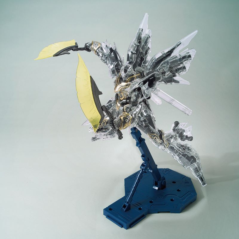 P-Bandai MG 1/100 The Gundam Base Limited Sinanju [Mechanical Clear]
