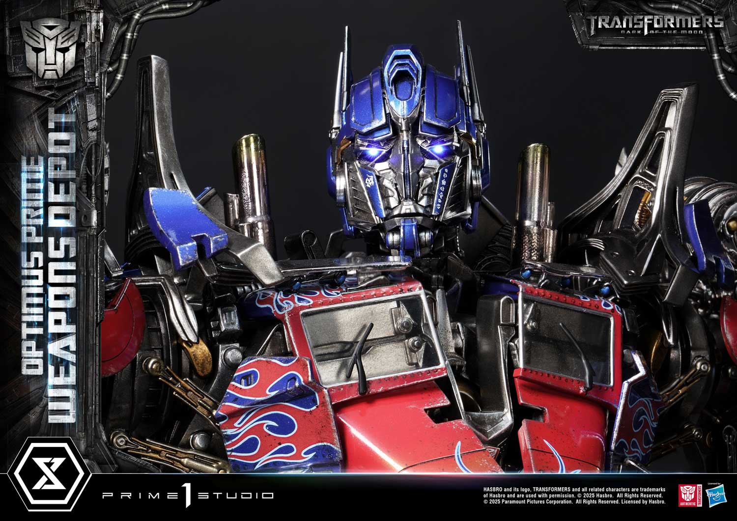 Museum Masterline Transformers: Dark of the Moon (Film) Optimus Prime Weapons Depot Bonus Version