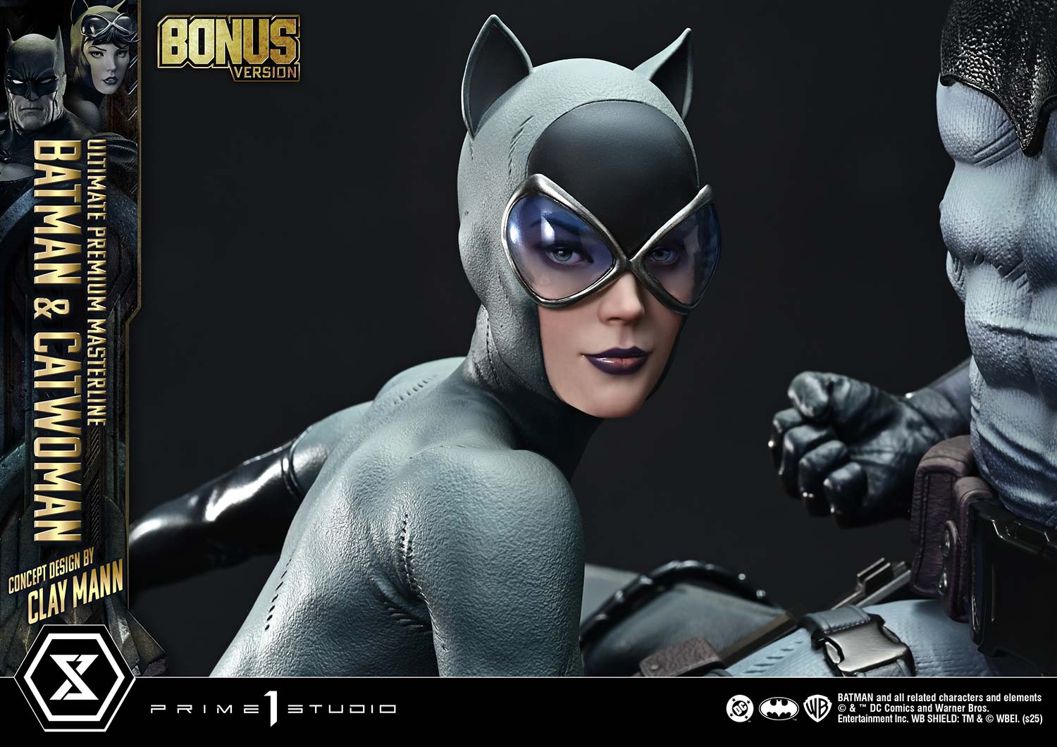 Ultimate Premium Masterline Batman (Comics) Batman &amp; Catwoman (Concept Design by CLAY MANN)