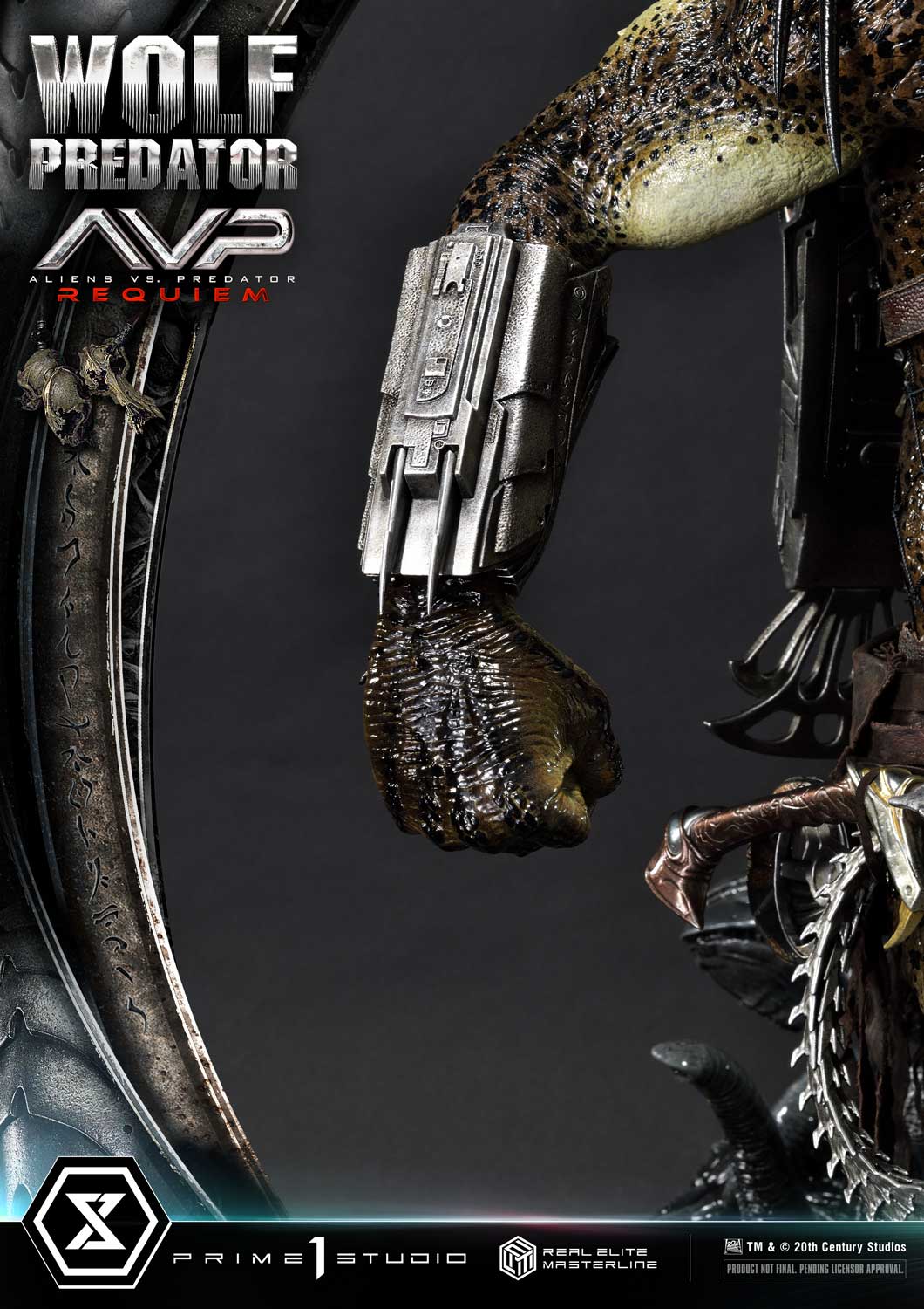 Real Elite Masterline Aliens vs. Predator: Requiem Wolf Predator