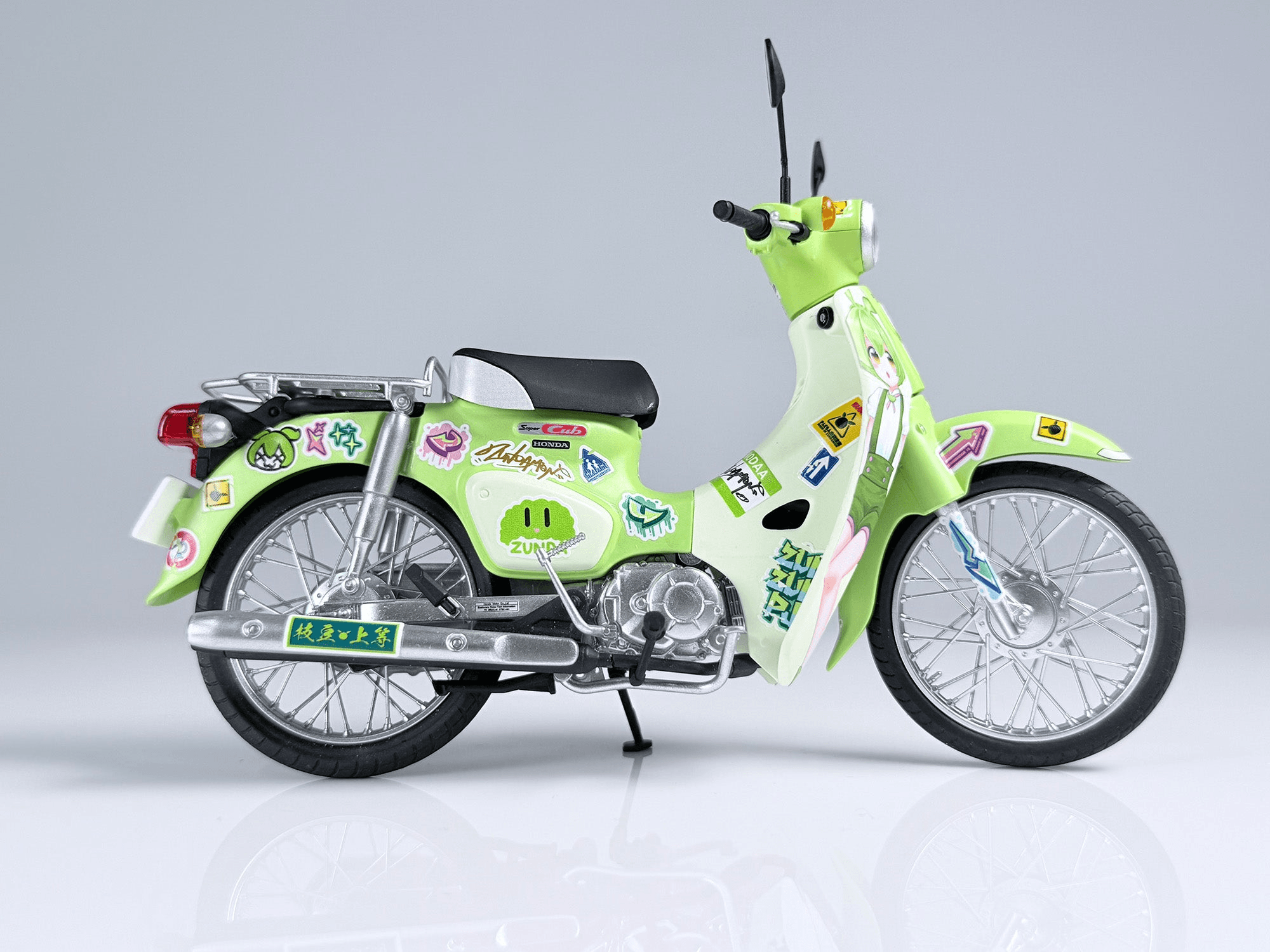 1/12 HONDA Super Cub (Zundamon Edition) | 4582362389574