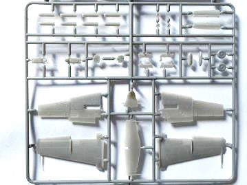 Arma Hobby 1/72 TS-11 Iskra Expert set 'Silver' | 5907747900646
