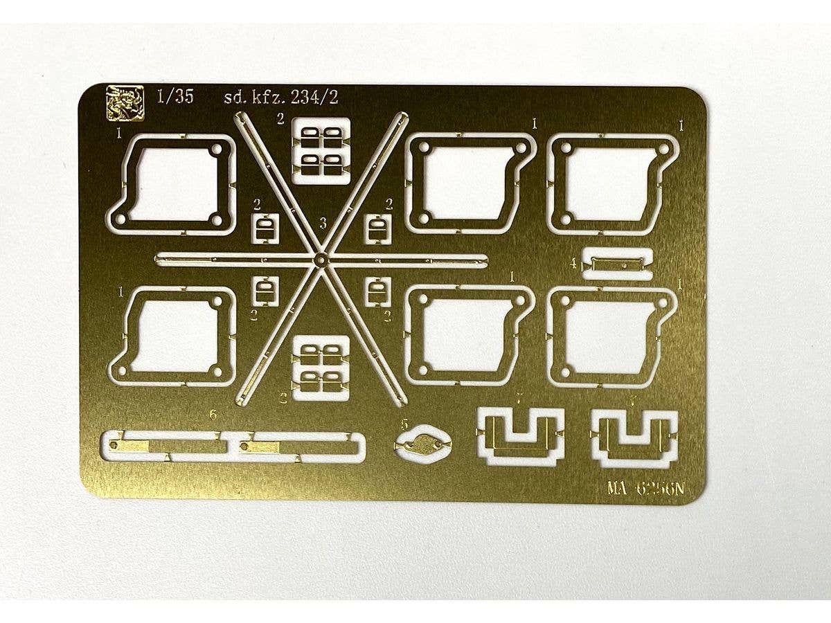 AK Interactive 1/35 SD.KFZ.234/2 PUMA Plastic Model Kit | 8435568328891