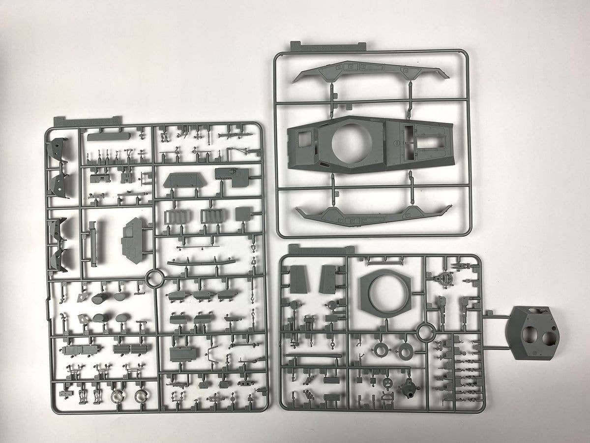 AK Interactive 1/35 SD.KFZ.234/2 PUMA Plastic Model Kit | 8435568328891