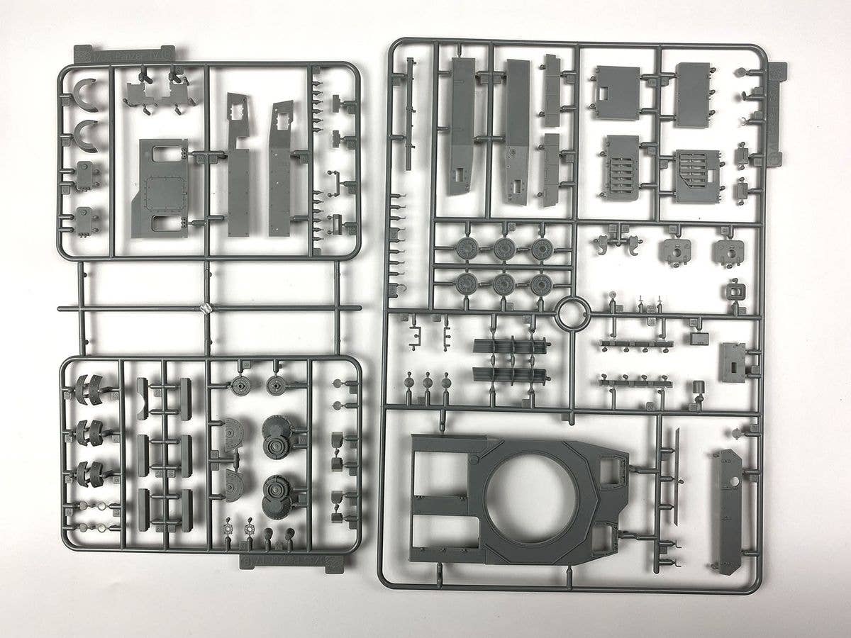 AK Interactive 1/35 PZ.KPFW.IV Ausf.D Deutsche Afrika Korps Plastic Model Kit | 8435568328907