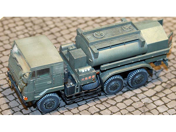 Aoshima 1/72 Japan Ground Self Defense Force 3 1/2t Fuel Tank Vehicle for Aviation | 4905083007945