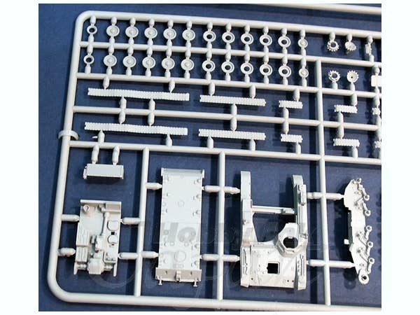 Aoshima 1/72 JGSDF MATERIAL Carrier VEHICLE(2 VEHICLE Set) | 4905083007976