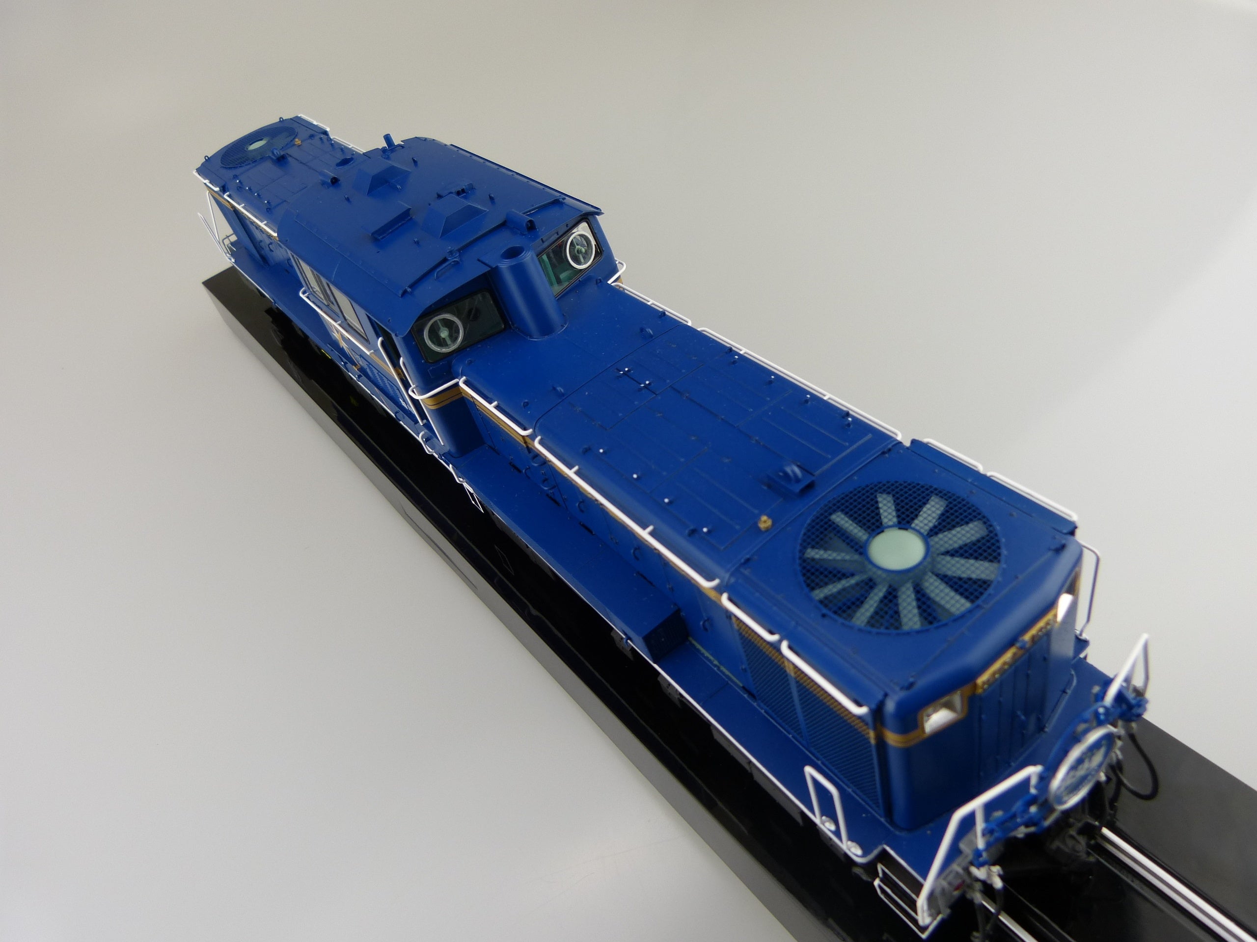 Aoshima 1/45 Diesel locomotive DD51 Limited Express Hokutosei | 4905083010006