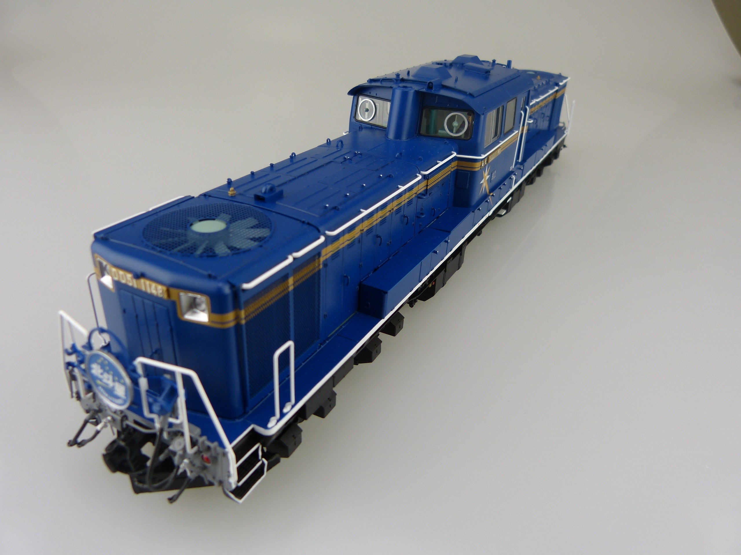 Aoshima 1/45 Diesel locomotive DD51 Limited Express Hokutosei | 4905083010006