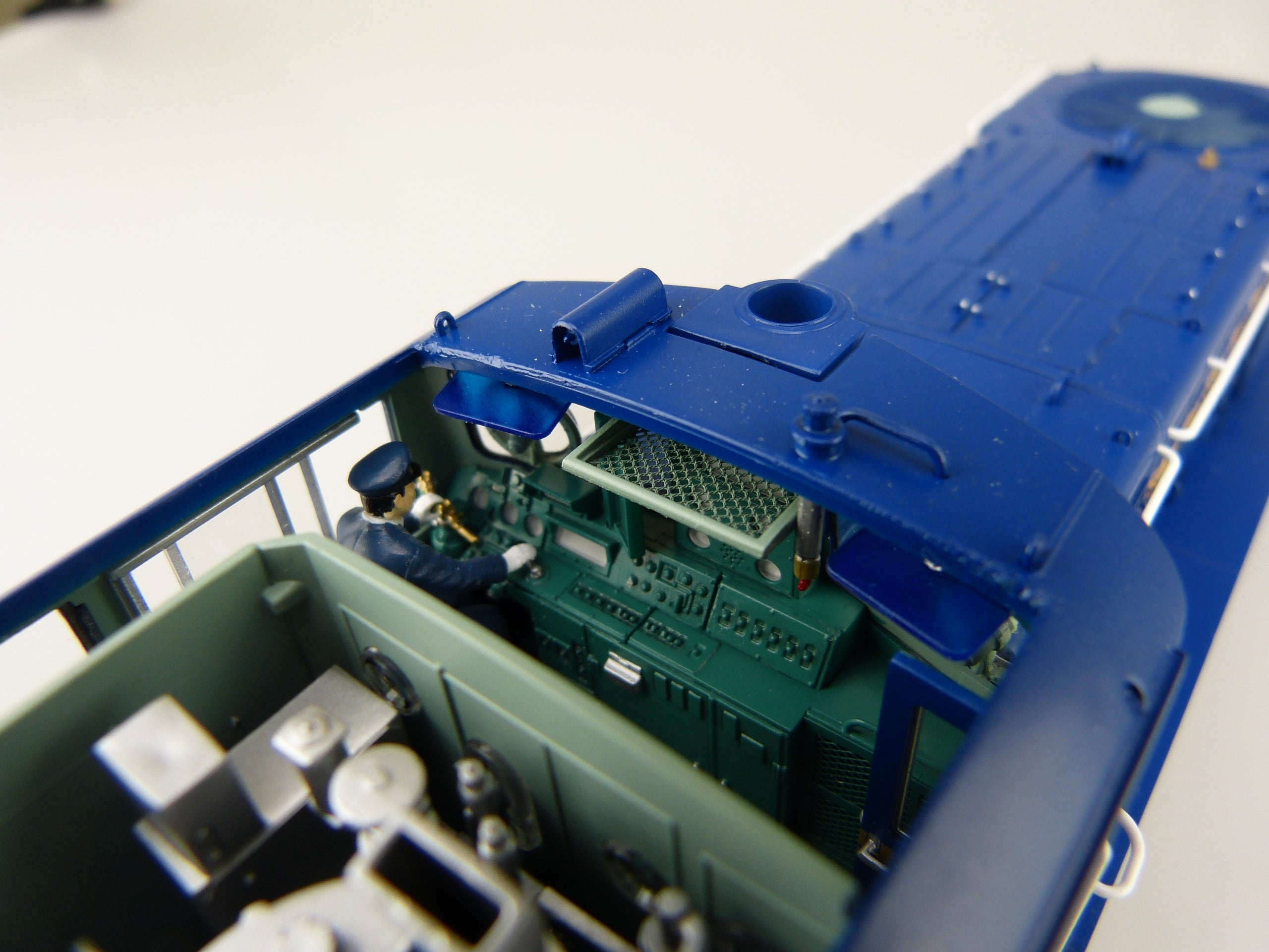 Aoshima 1/45 Diesel locomotive DD51 Limited Express Hokutosei | 4905083010006