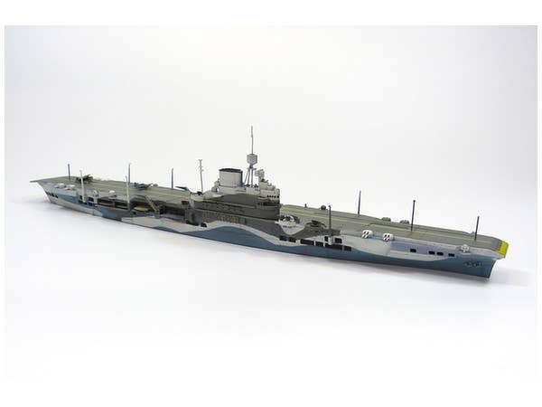 Aoshima 1/700 British Aircraft Carrier HMS ILLUSTRIOUS | 4905083051047