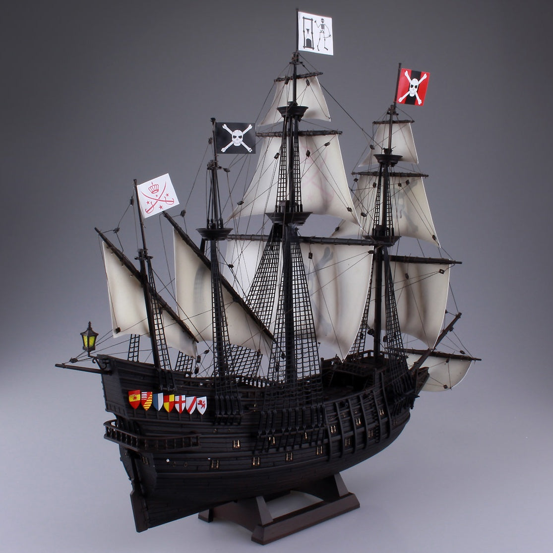 Aoshima 1/100 Pirate Ship