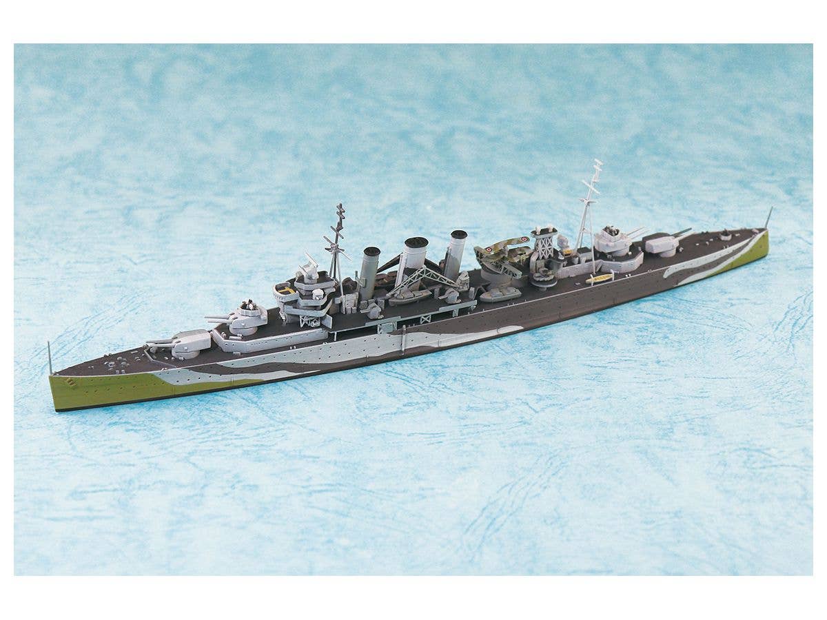 Aoshima 1/700 British Heavy Cruiser Kent | 4905083056738