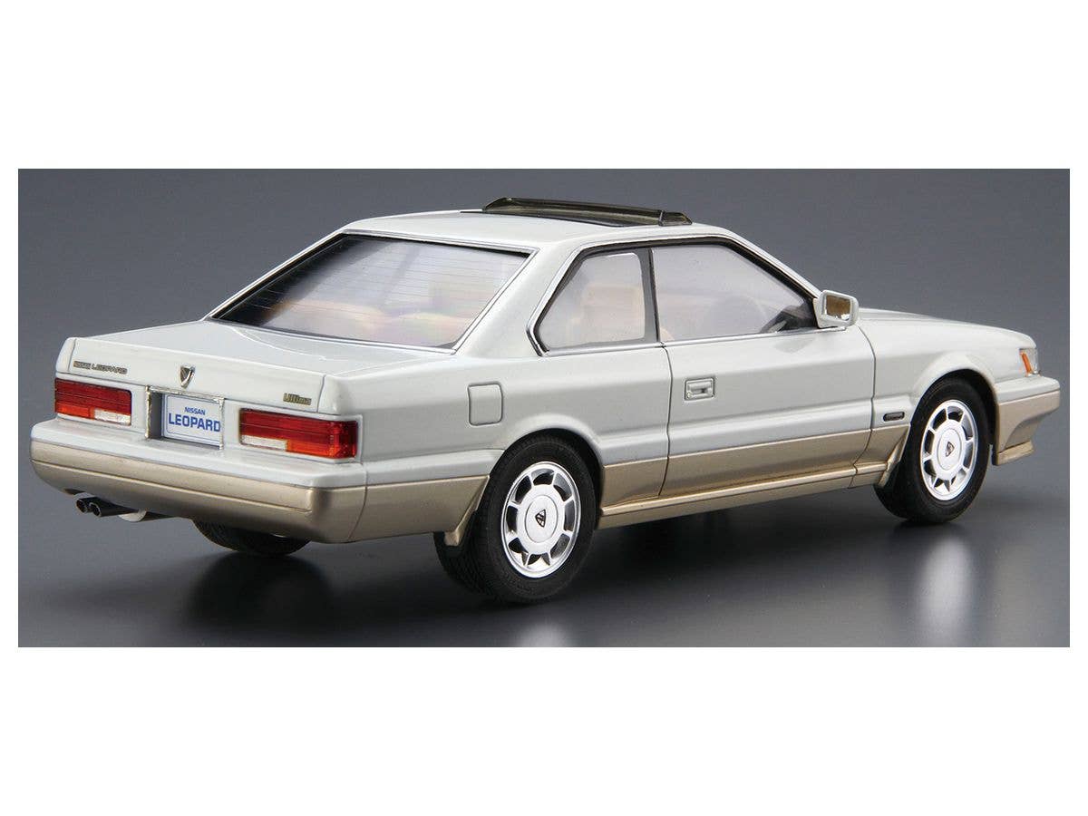 Aoshima 1/24 Nissan UF31 LEOPARD Ultima V30Twincam Turbo '90 | 4905083057391
