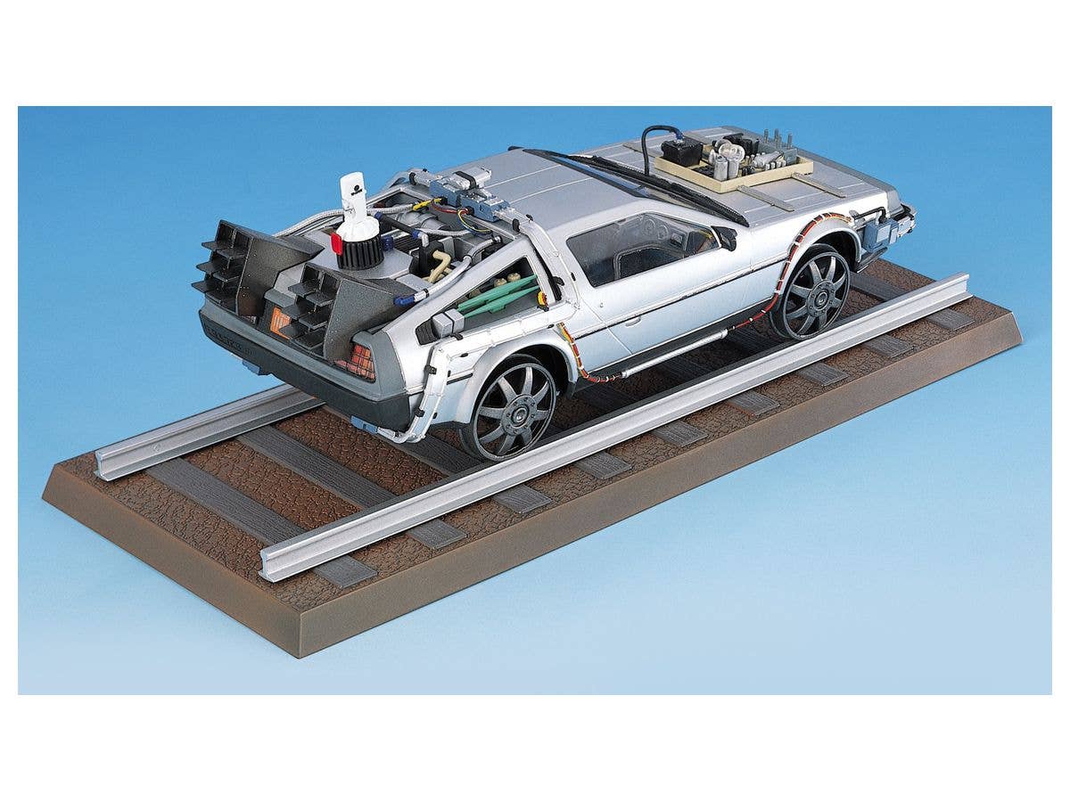 Aoshima 1/24 Back To The Future DELOREAN from PART III & RAILROAD Ver. | 4905083059180