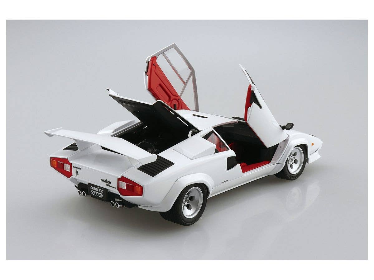 Aoshima 1/24 '85 Lamborghini Countach 5000QV | 4905083059456