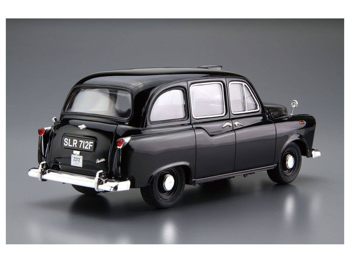 Aoshima 1/24 FX-4 London Black Cab 68 | 4905083059678