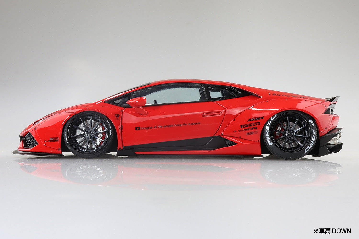 Aoshima 1/24 Liberty Walk LB-Works Lamborghini Huracan Ver. 1 | 4905083059883