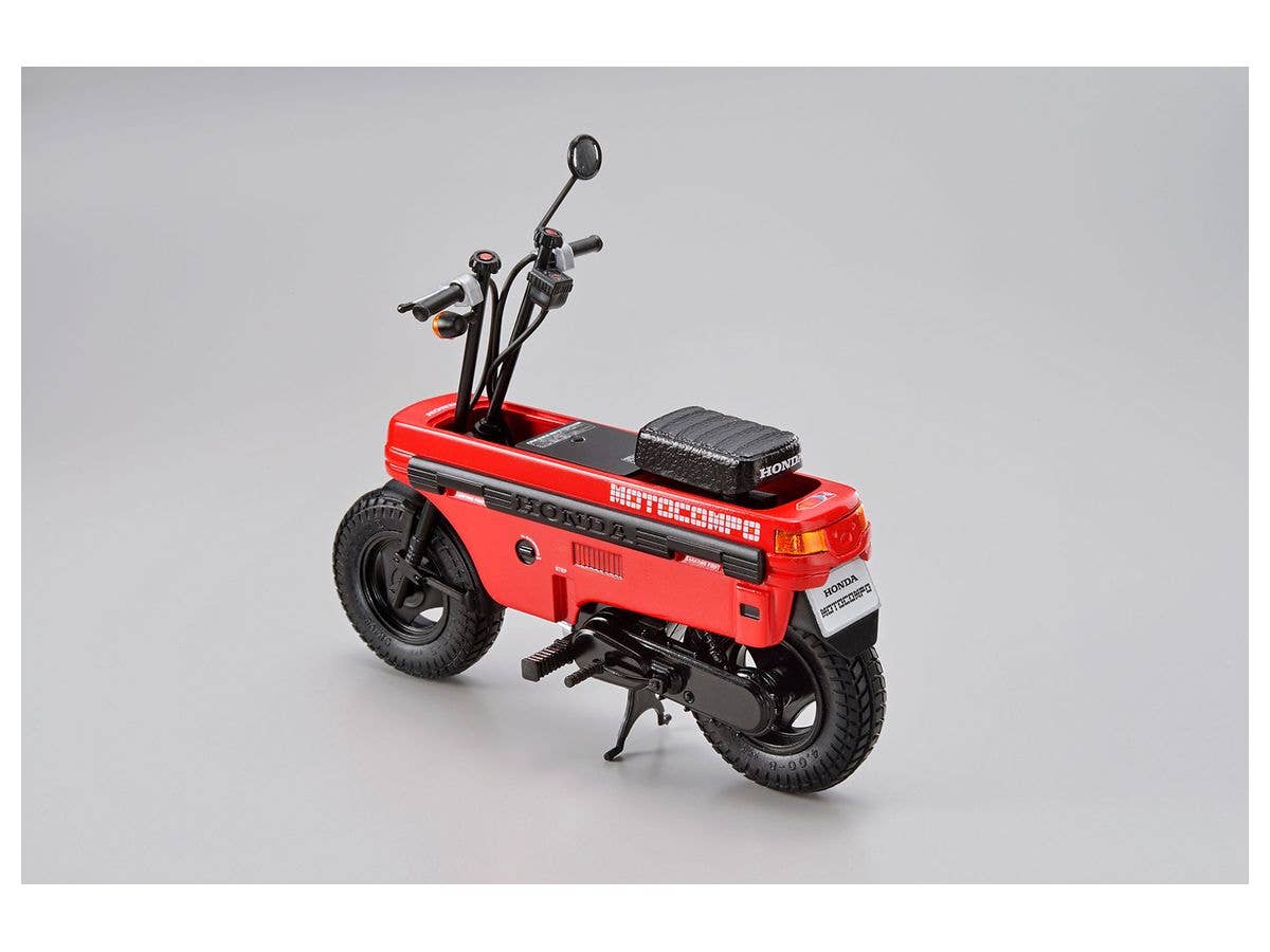 Aoshima 1/12 Honda Motocompo '81 | 4905083062906