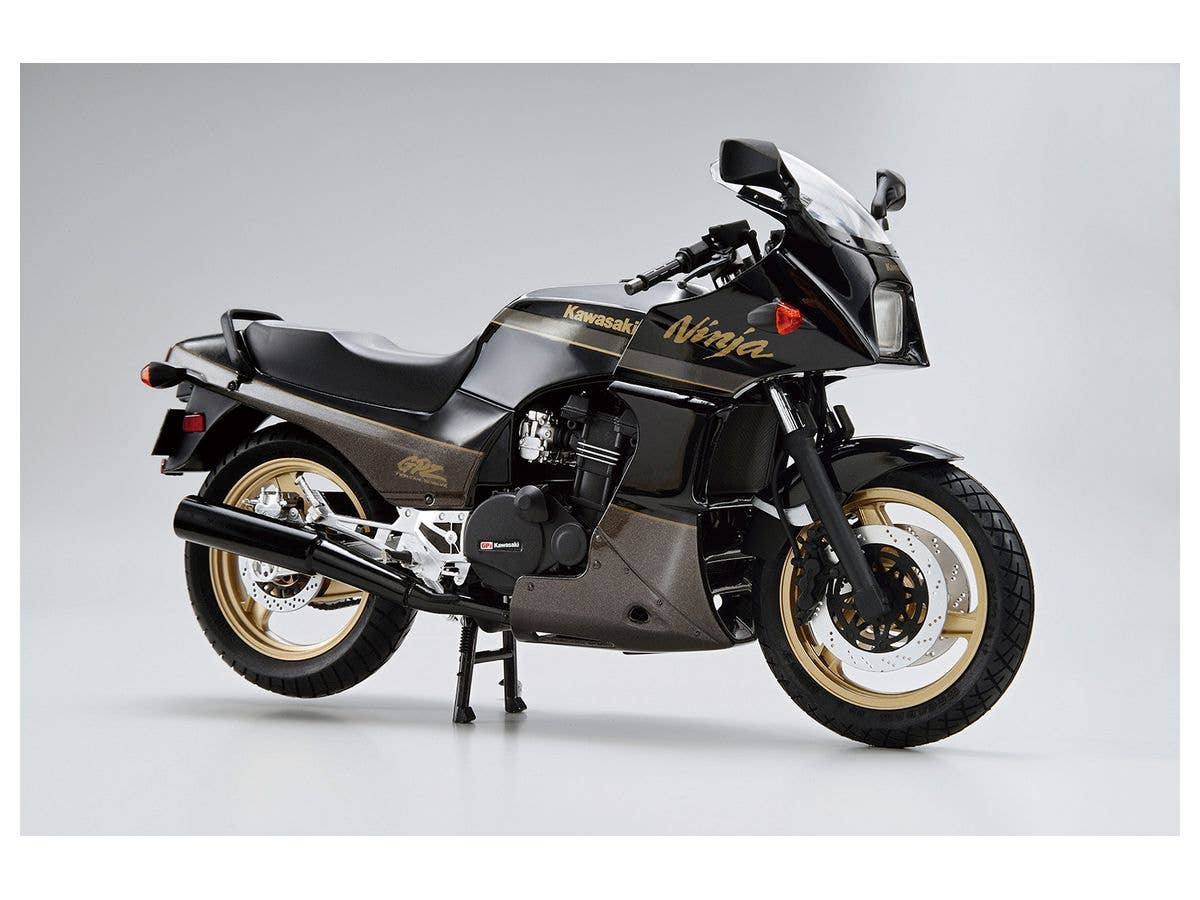 Aoshima 1/12 Kawasaki ZX900R GPz900R Ninja '02 | 4905083063125