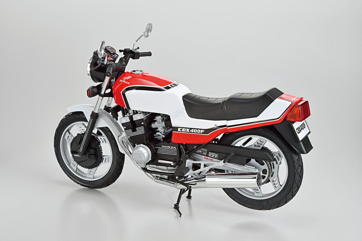 Aoshima 1/12 Honda NC07 CBX400F Candy Pearl Maui Red/Pearl Shell White '81
