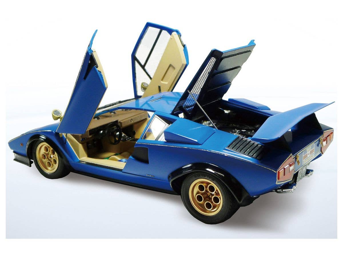 Aoshima 1/24 '76 Wolf Countach Version 2 | 4905083063835