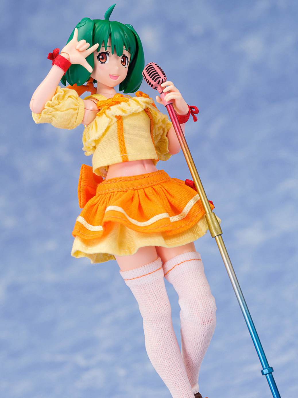 Aoshima V.F.G. Macross F VF-25F Messiah Ranka Lee Macross 40th Anniversary(4905083064252)