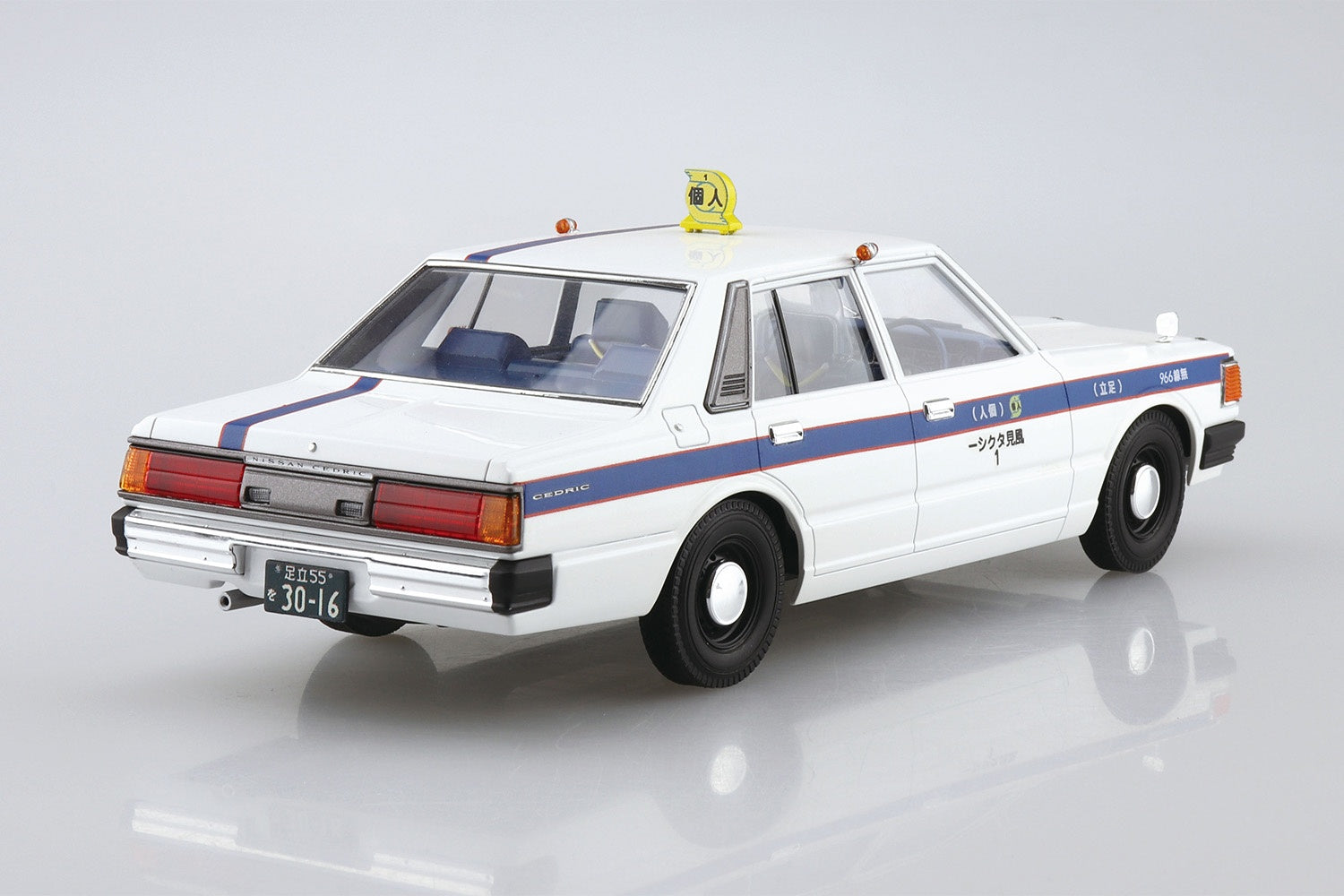 Aoshima 1/24 430 Cedric Sedan 200 Standard Privately Owned Taxi