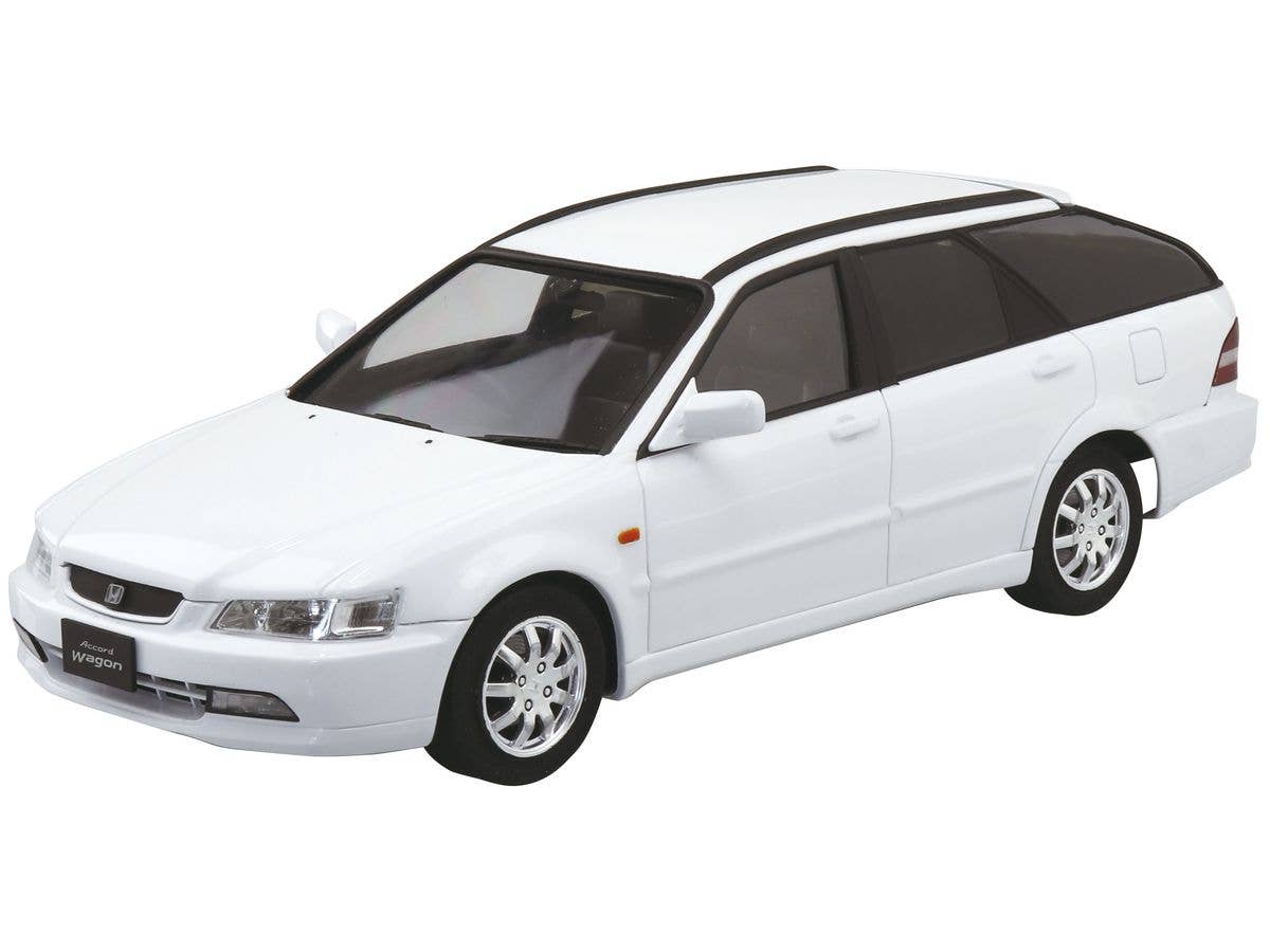 Aoshima 1/24 Honda CF6 Accord Wagon VTL '00 Car | 4905083065297