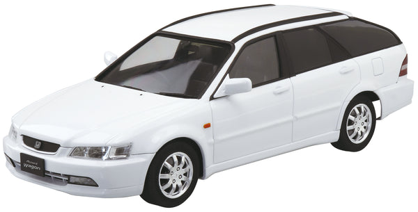 Aoshima 1/24 Honda CF6 Accord Wagon VTL '00 Car