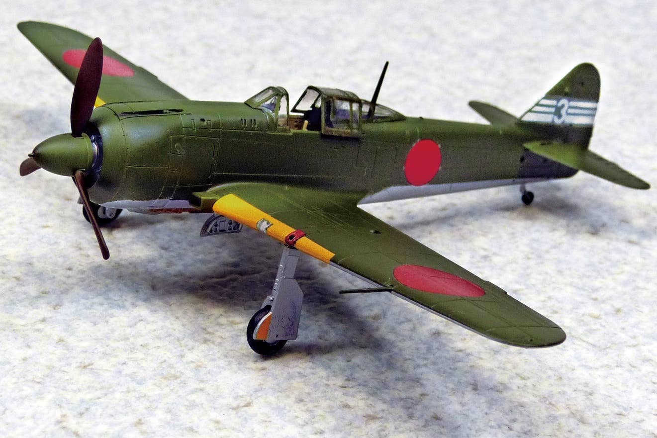 Aoshima 1/72 Aircraft Kawasaki Ki-100-Ⅱ Type 5 Fighter Model 2 | 4905083065990