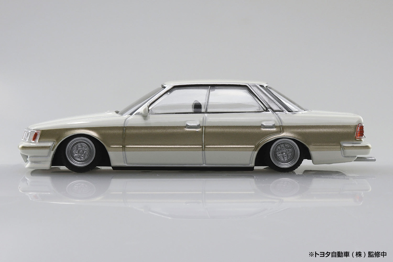 Aoshima 1/64 Mini Car Grand Champion Collection Part.13, Blind Box of 12