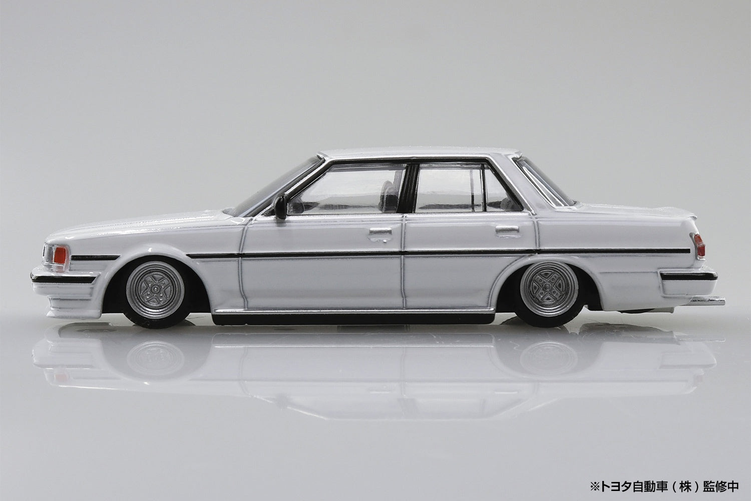 Aoshima 1/64 Mini Car Grand Champion Collection Part.13, Blind Box of 12