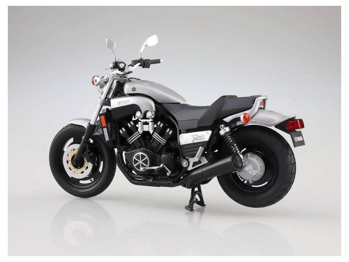 Aoshima 1/12 Yamaha Vmax New Silver Dust | 4905083109601