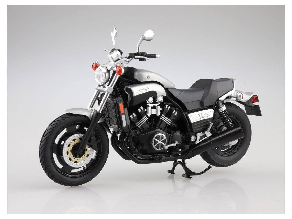 Aoshima 1/12 Yamaha Vmax New Silver Dust | 4905083109601