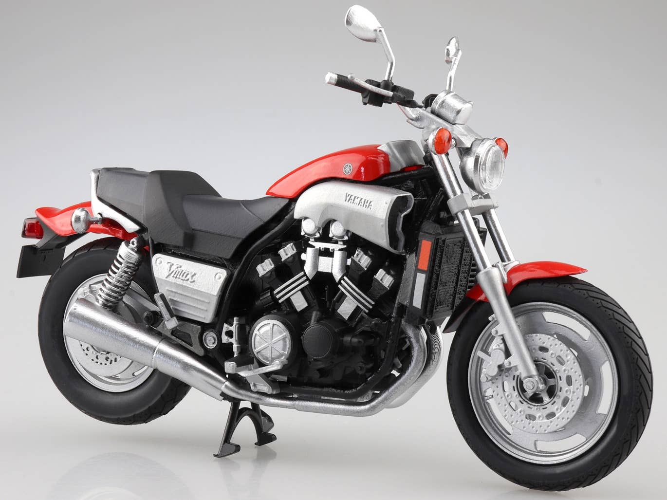 Aoshima 1/12 Yamaha Vmax Fire Red | 4905083109618