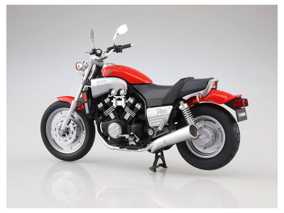 Aoshima 1/12 Yamaha Vmax Fire Red | 4905083109618