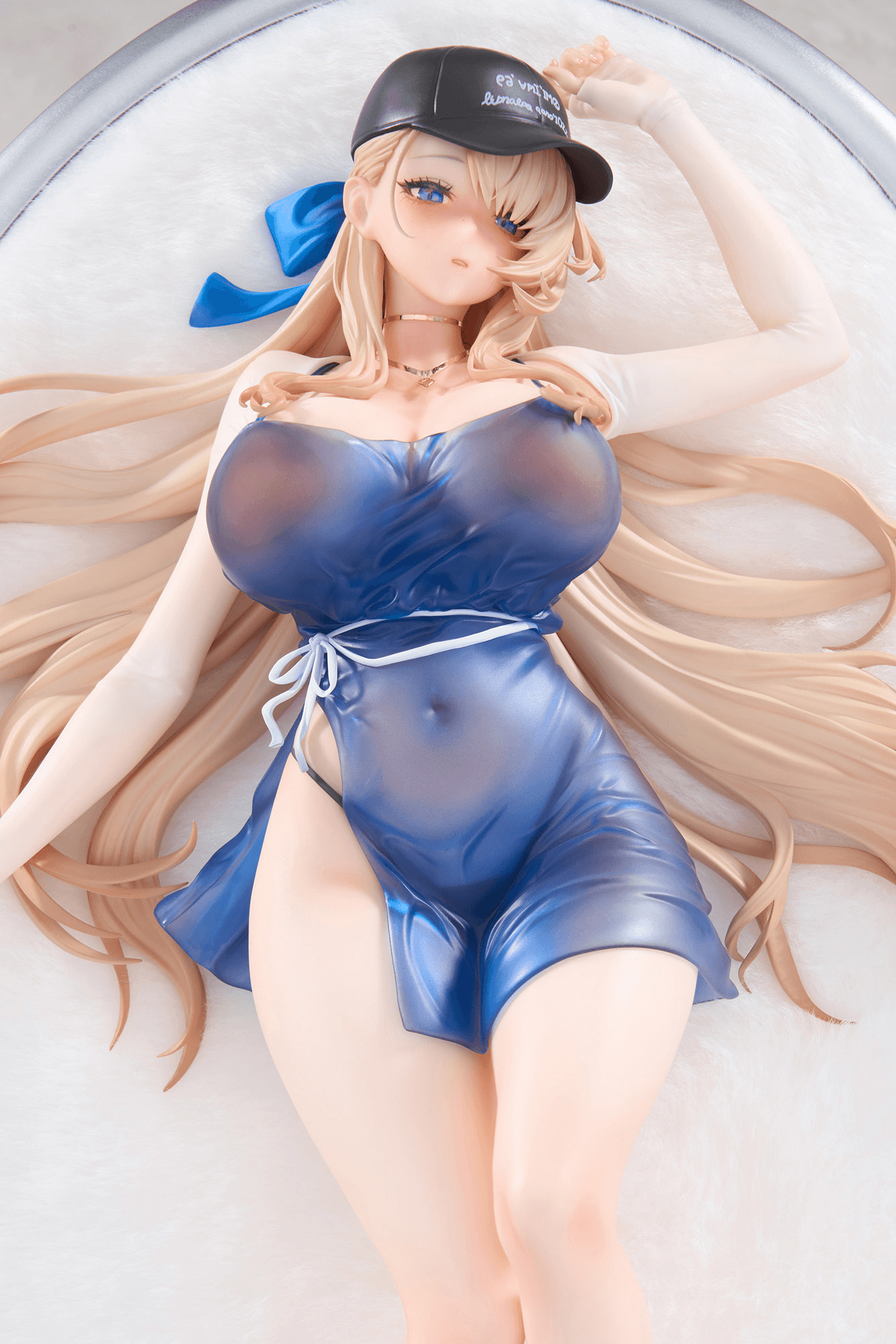 1/7 Scale [BrownDust2] Water Park Queen Wilhelmina Painted Figure with BONUS