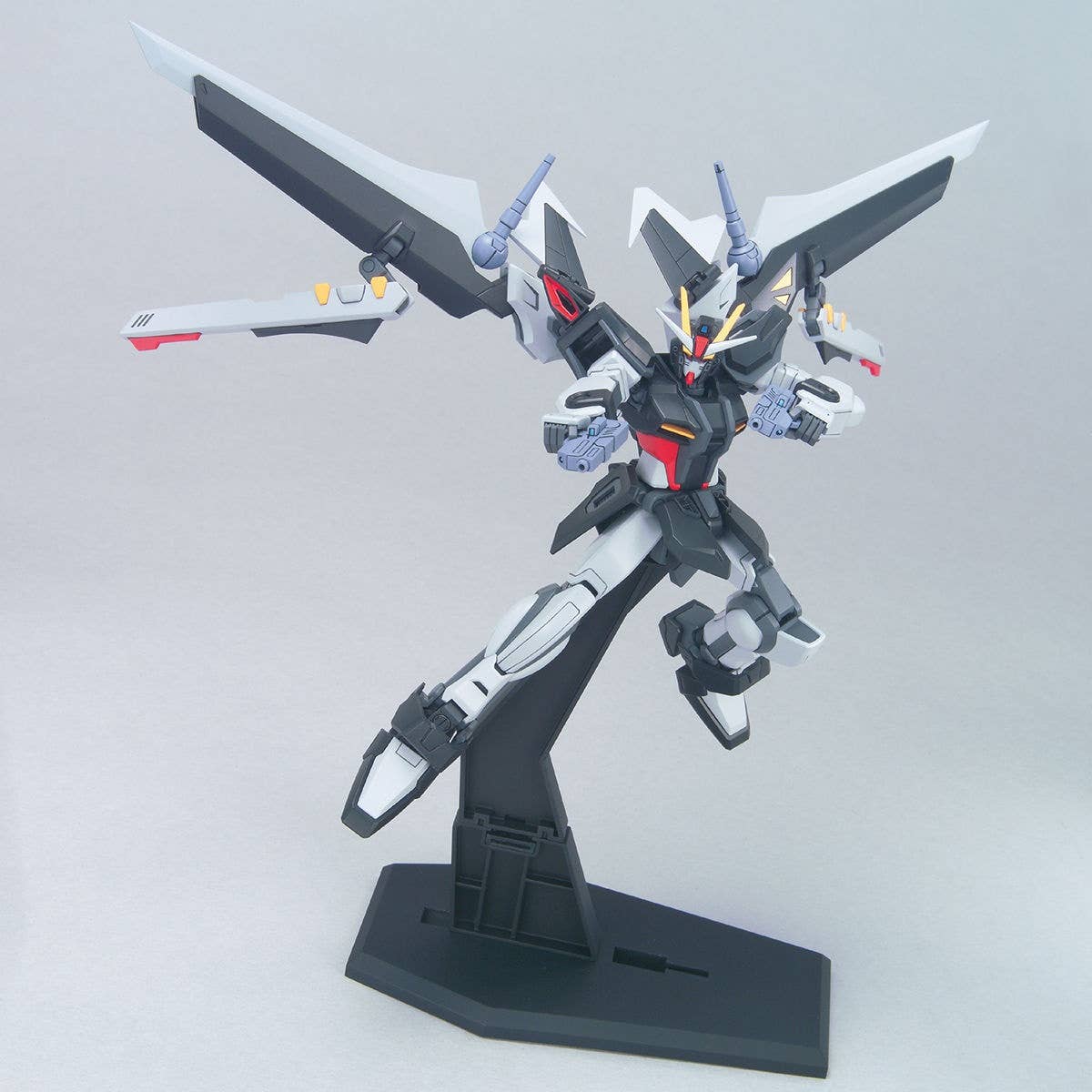 HG 1/144 #41 Strike Noir Gundam | 4573102582690