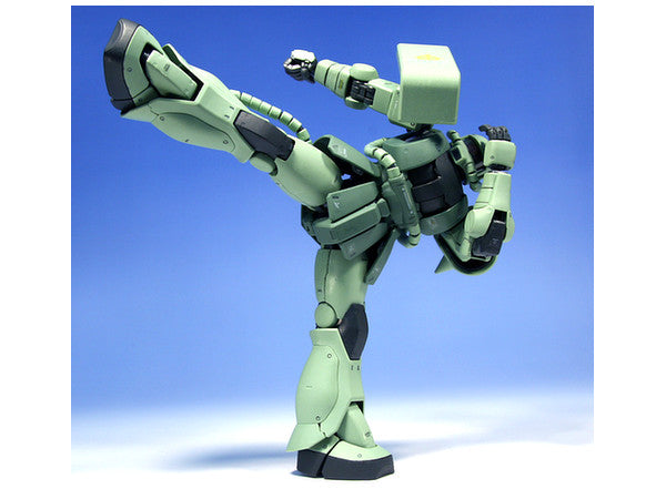 Bandai MG 1/100 Zaku II Ver. 2.0 | 4573102615800