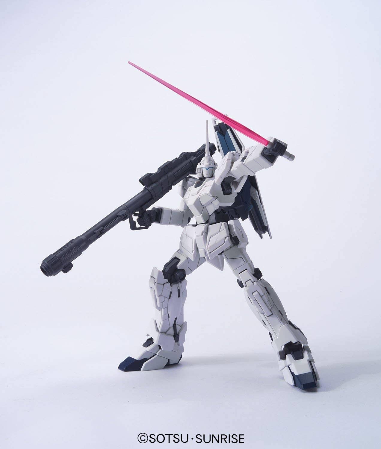 HGUC 1/144 #101 RX-0 Unicorn Gundam (Unicorn Mode) | 4573102582645