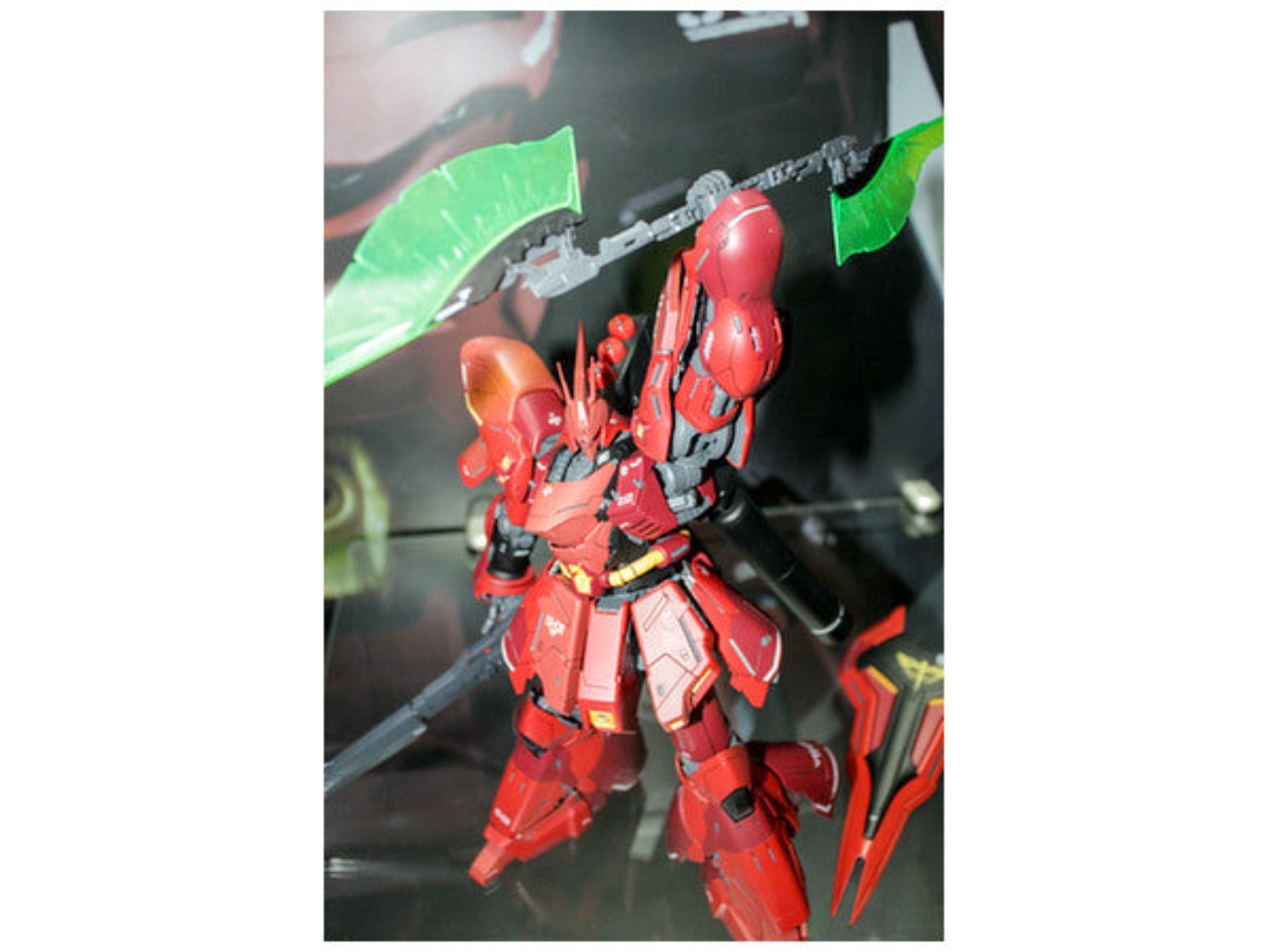 BANDAI Hobby MG 1/100 MSN-04 Sazabi Ver.Ka(4573102554574)