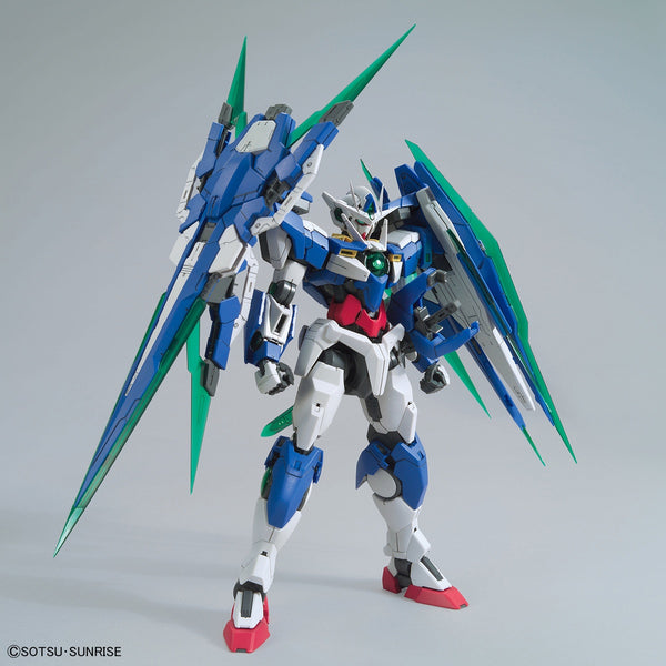 Mobile Suit Gundam 00V - GNT-0000/FS 00 Qan[T] Full Saber - MG - 1/100(Bandai)