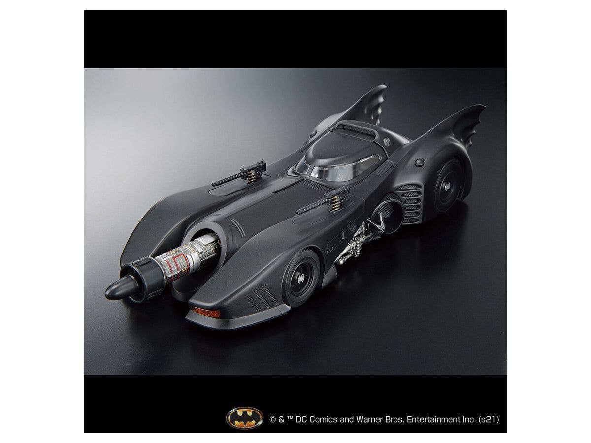 1/35 SCALE MODEL KIT BATMOBILE (BATMAN Ver.) | 4573102621856